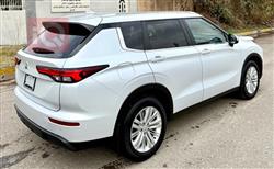 ميتسوبيشي اوتلاندر